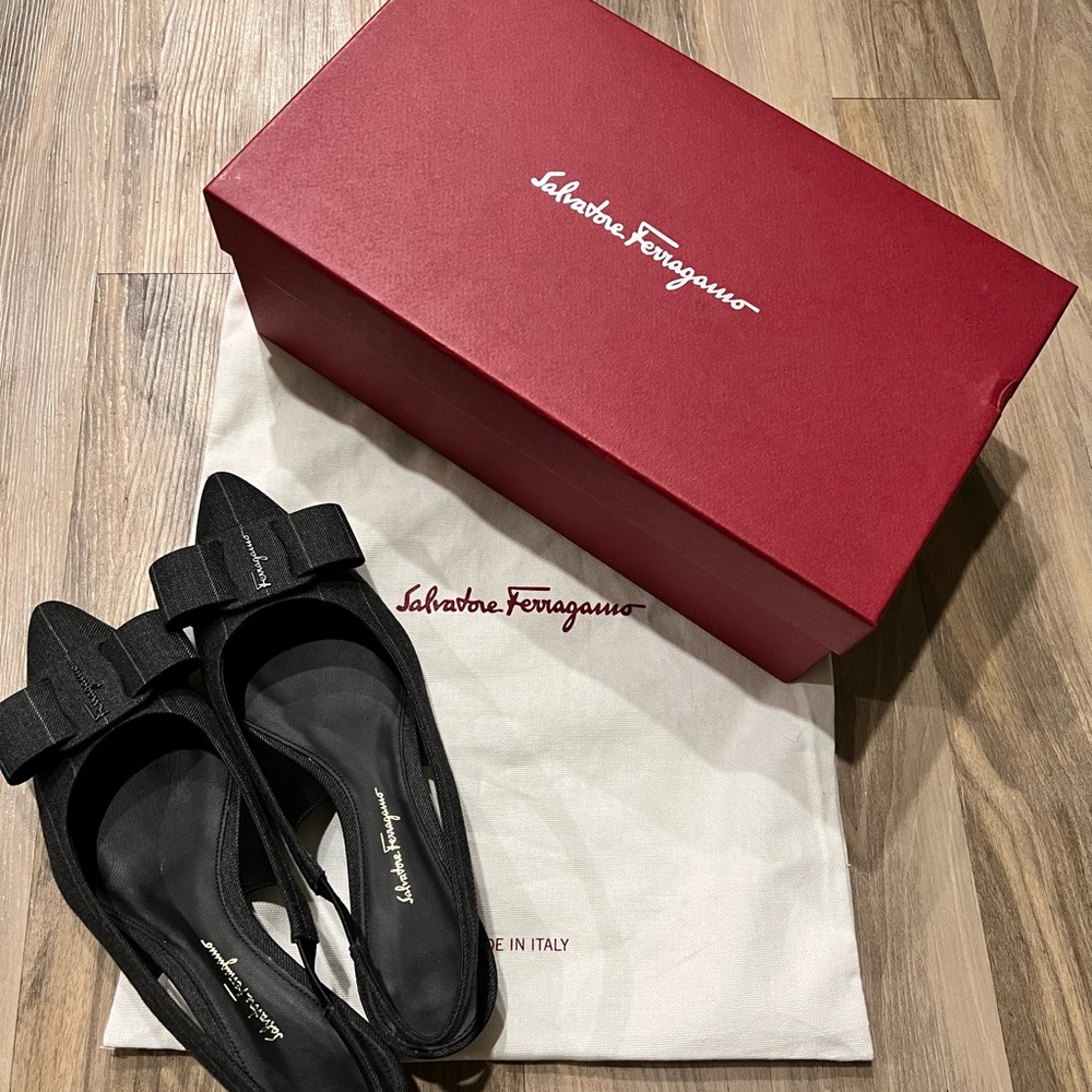 Worn Once. Beautiful But 1/2 Size Too Small For M… - image 3